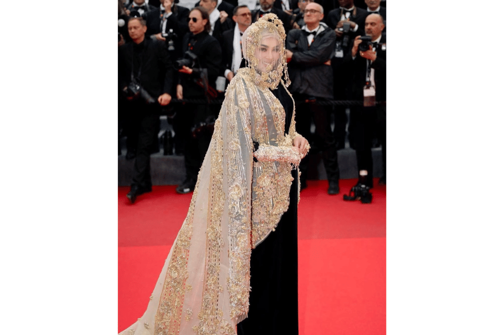 Syahrini di Festival Film Cannes .png