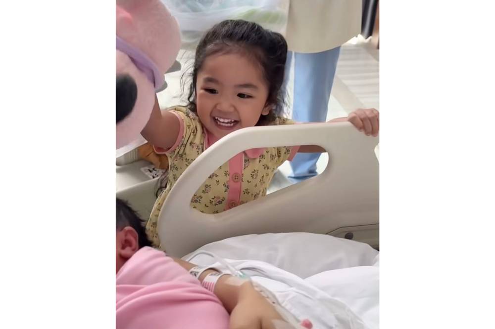 Momen Xandraya Digemesin Xarena, Anak Siti Badriah dan Krisjiana 3.png
