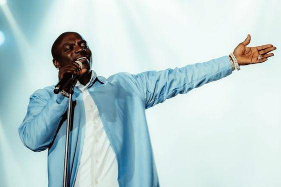 Makna Lagu 'Be With You' Akon dan Artinya, Keinginan Terus Bersama 1.jpg