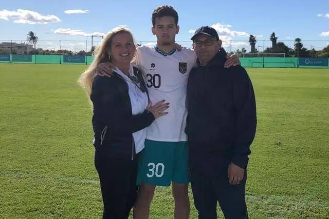 Keluarga Jennifer Coppen dan Justin Hubner 