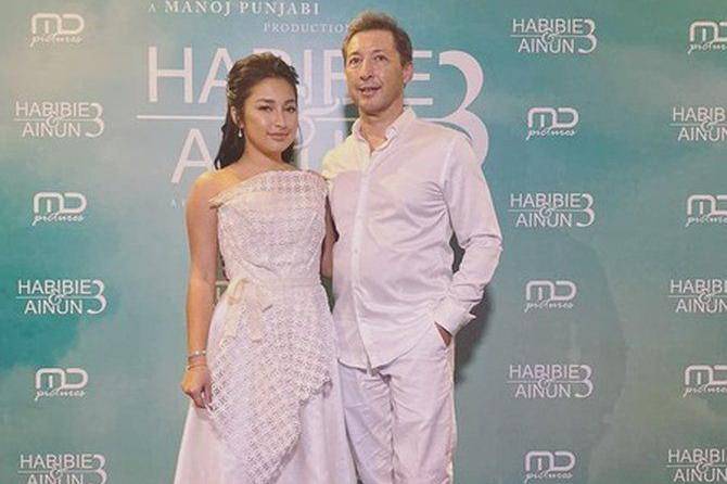 Keluarga Jennifer Coppen dan Justin Hubner