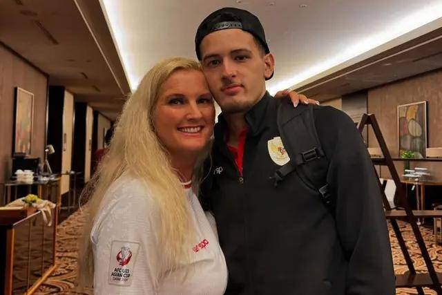 Keluarga Jennifer Coppen dan Justin Hubner