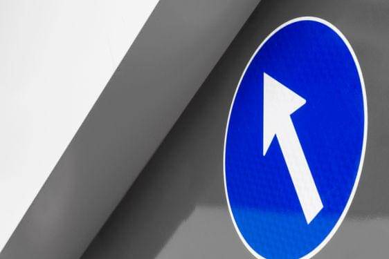 Mengenal Rambu Lalu Lintas, Setiap Warna Punya Arti Berbeda 4.jpg