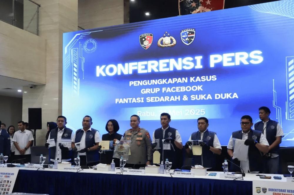 Konferensi Pers Bareskrim Polri mengenai Grup Facebook inses