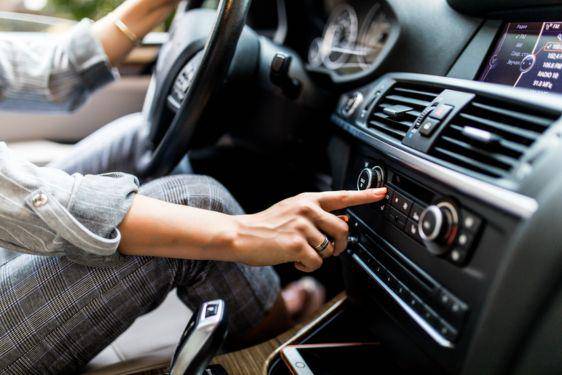9 Penyebab Aki Mobil Tekor Padahal Masih Baru, Wajib Kamu Waspadai! 3.jpg
