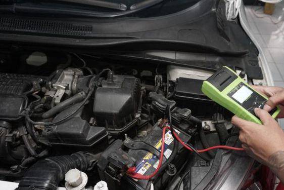 Berapa Usia Aki Mobil Sesuai Pemakaian_ Ini Patokan Idealnya 2.jpg