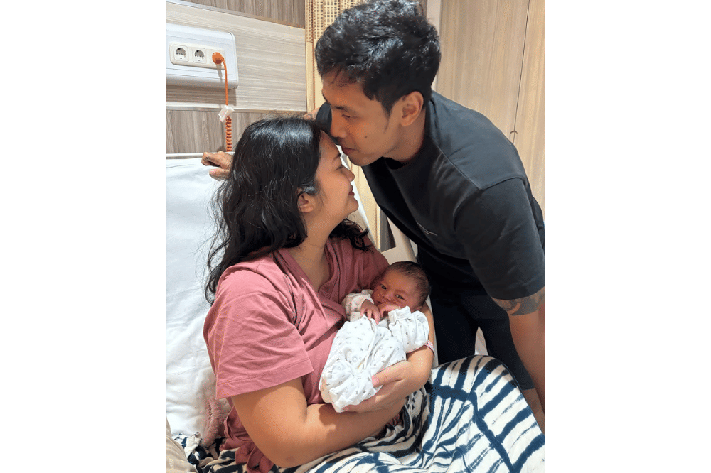 Foto Baby Meru Keponakan Vidi Aldiano yang Tinggal di Bali 1.png