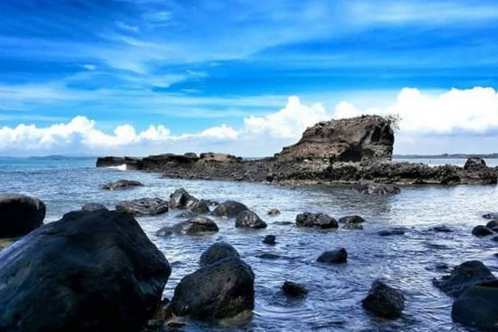 5. 15 Pantai di Lampung yang Menarik Dikunjungi Bersama Keluarga.png