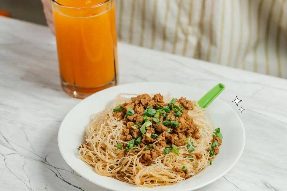 Bakmi Aloi