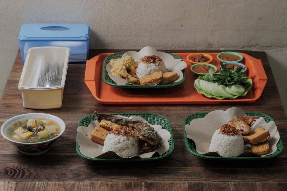 Nasi Uduk Lapangan Tenis