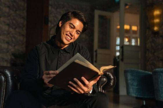 13 Foto Transformasi El Rumi dari Kecil hingga Sekarang