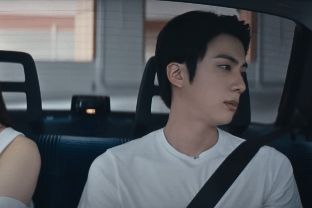 Lirik Lagu 'Don't Say You Love Me' Jin BTS dan Artinya