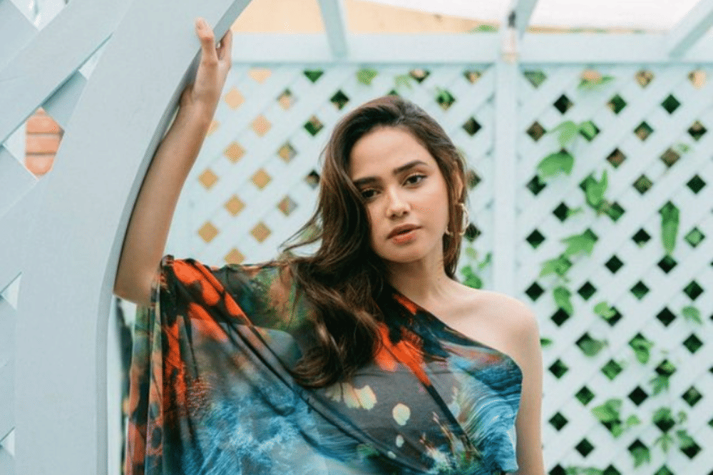 10 Foto Transformasi Syifa Hadju dari Kecil hingga Sekarang 9.png