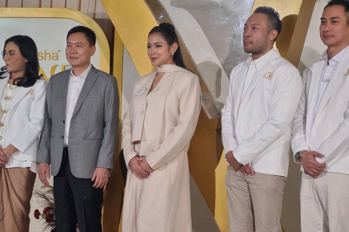 Jessica Iskandar Natasha Luxe 1.jpg