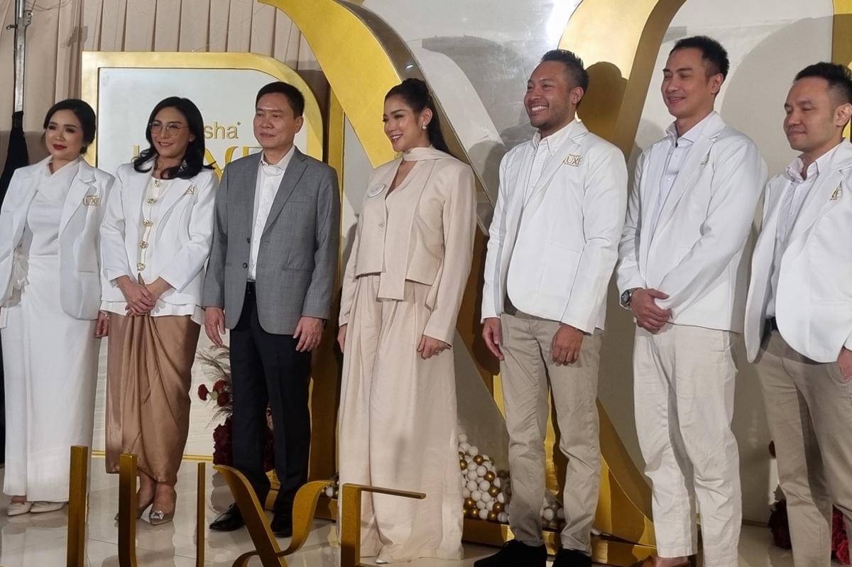 Jessica Iskandar Natasha Luxe 2.jpg