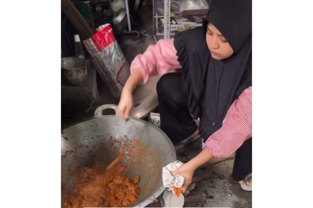 Shabrina Leanor  (9).png