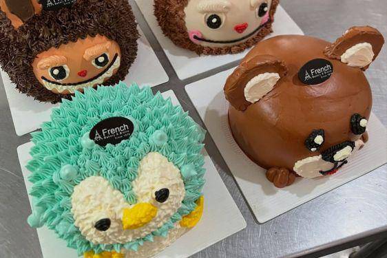 10 Toko Kue Palembang Terdekat, Kelezatannya Menggugah Selera