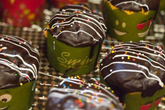 10 Toko Kue Palembang Terdekat, Kelezatannya Menggugah Selera