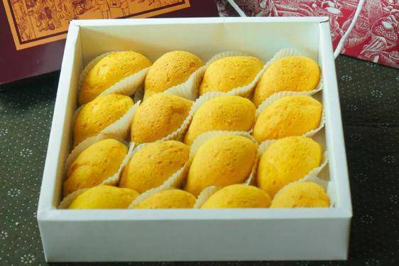 10 Toko Kue Palembang Terdekat, Kelezatannya Menggugah Selera
