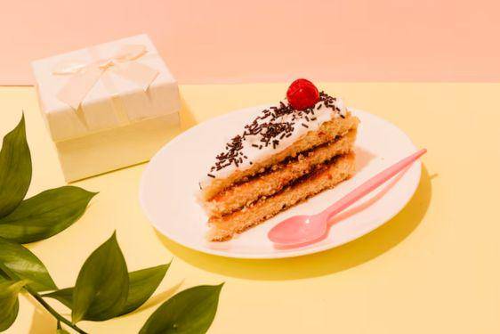 10 Toko Kue Palembang Terdekat, Kelezatannya Menggugah Selera