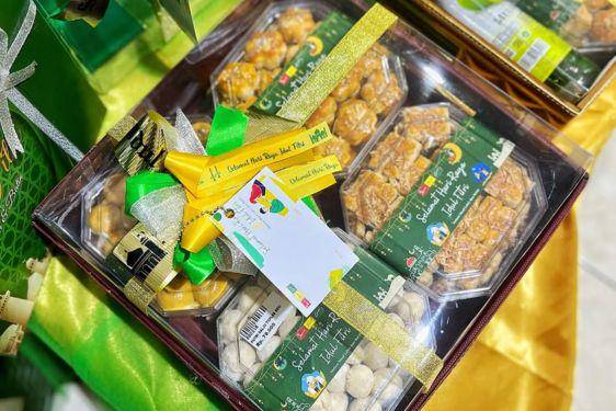 10 Toko Kue Palembang Terdekat, Kelezatannya Menggugah Selera