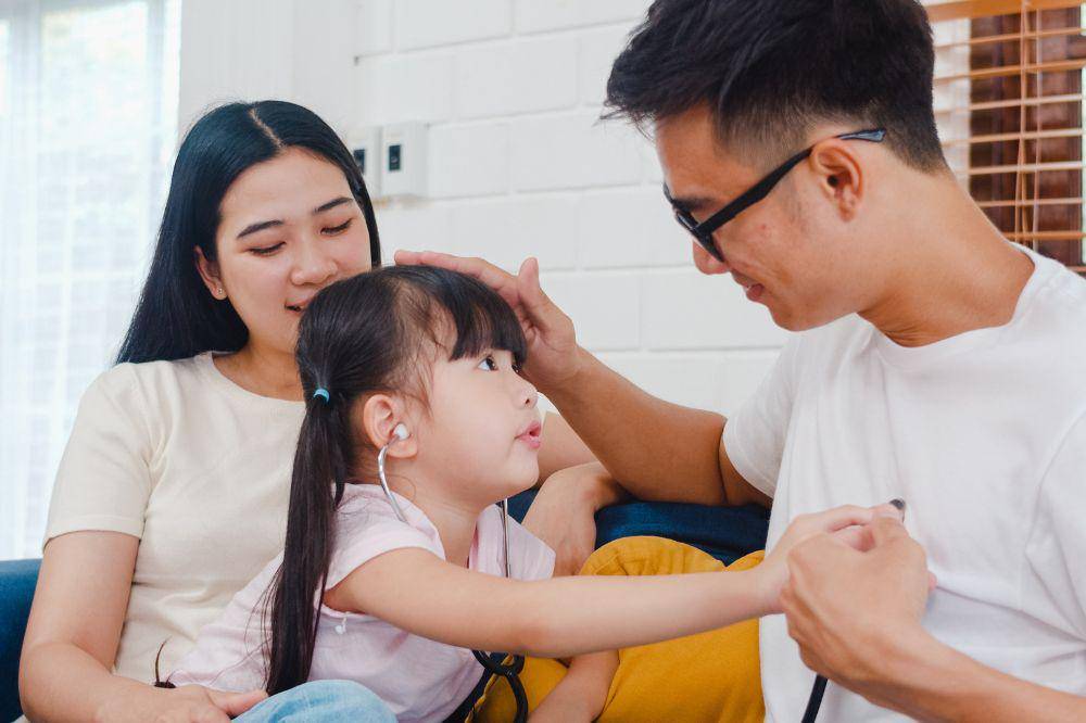 Peran Penting Mama dan Papa