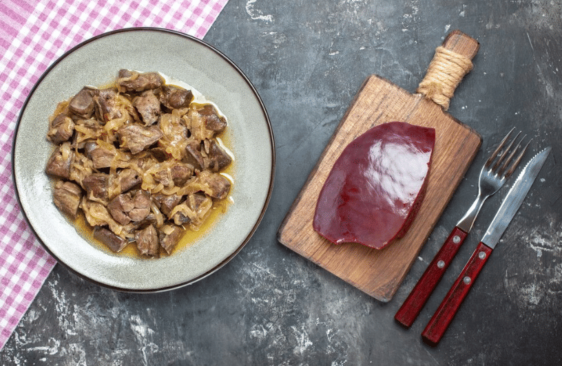 Krengsengan hati sapi (freepik.com/KamranAydinov)