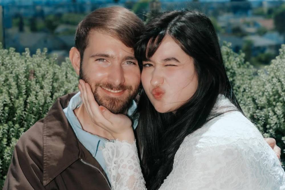 Stephanie Poetri dan suaminya
