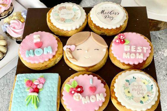 8 Toko Kue Medan Terdekat Wajib Coba, Salah Satunya Milik Artis!