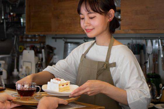 10 Toko Kue Jogja Terdekat, Surganya Pecinta Dessert Lokal 1.jpg