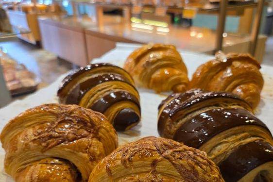 11 Toko Kue Depok Terdekat, Harga Terjangkau dan Rasanya Mewah 8.jpg