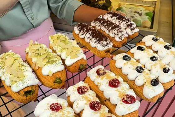 7 Toko Kue Cirebon Terdekat, Banyak Varian dan Bisa Custom 7.jpg
