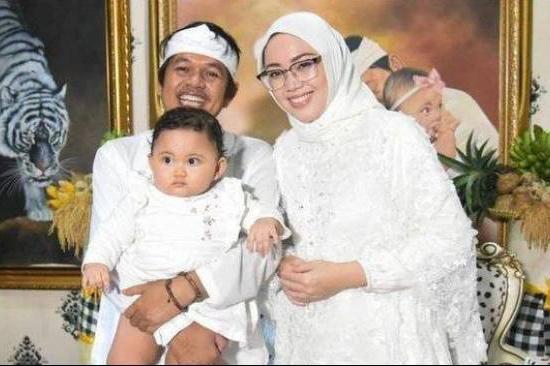 8 Fakta Mantan Istri Dedi Mulyadi, Pernah Menikah Dua Kali