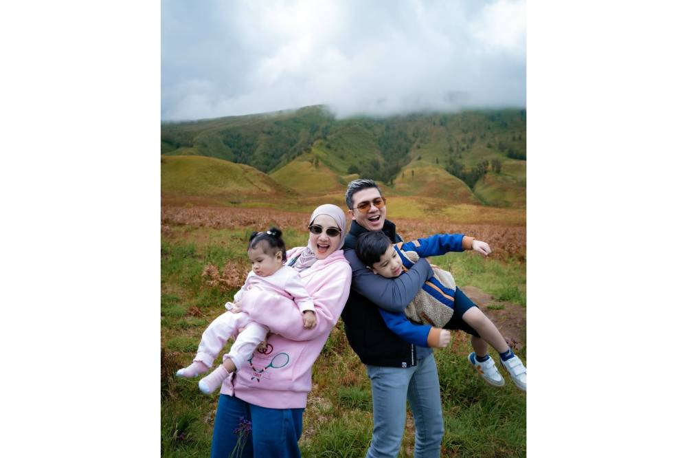 Foto Humaira dengan OOTDnya 5.png