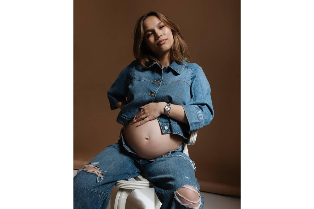 Foto Istri Eliano Reijnders Pamer Baby Bump 5.png