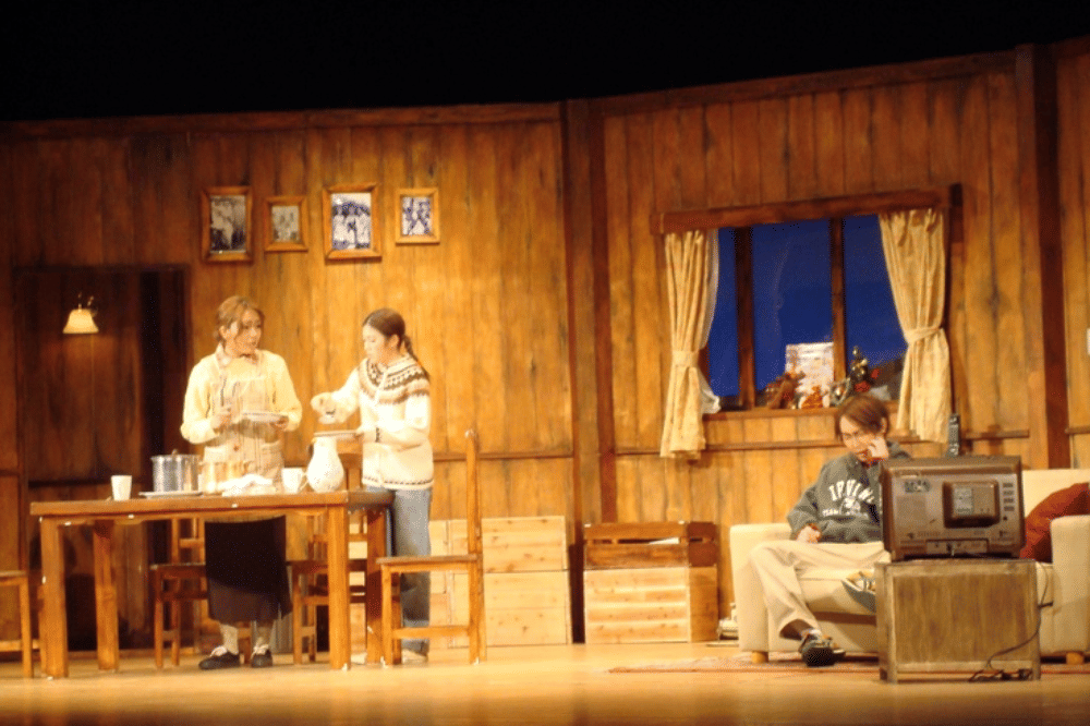 Ilustrasi bermain pertunjukkan