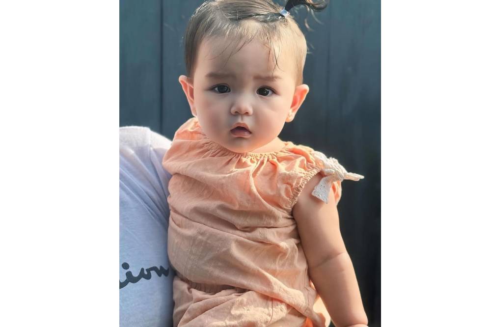 Foto Zeya Anak Tengku Dewi Putri dalam Berbagai Ekspresi 3.png