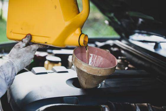 Cara Menghilangkan Karat di Besi, Bisa Pakai Oli Bekas?