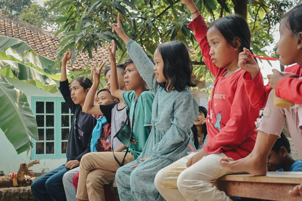Anak-anak belajar informal