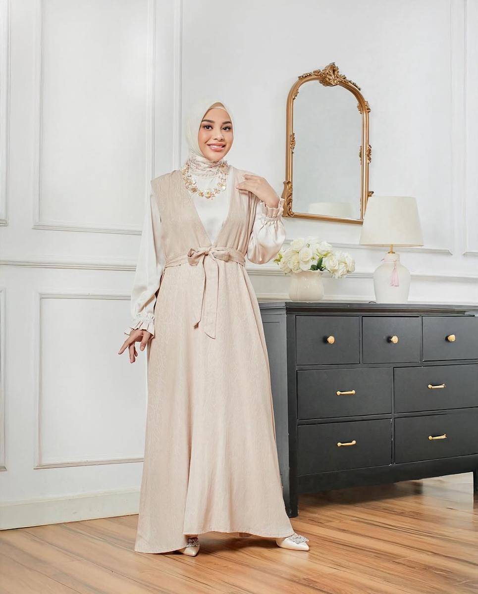 Gaya Hijab Aurel Hermansyah (5).jpg