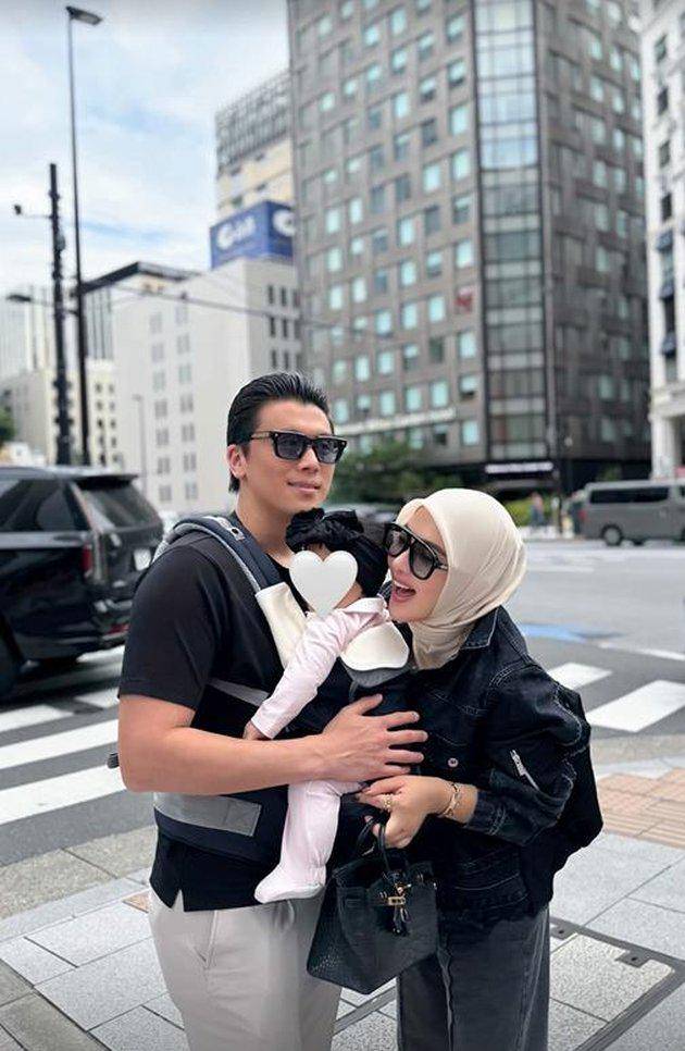 Syahrini Keceplosan Ungkap Nama Baby R 4.jpg