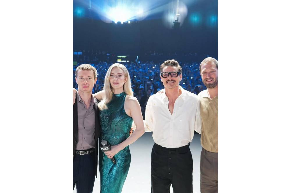 Foto Vanessa Kirby Pamer Baby Bump saat Promo Fantastic Four 3.png