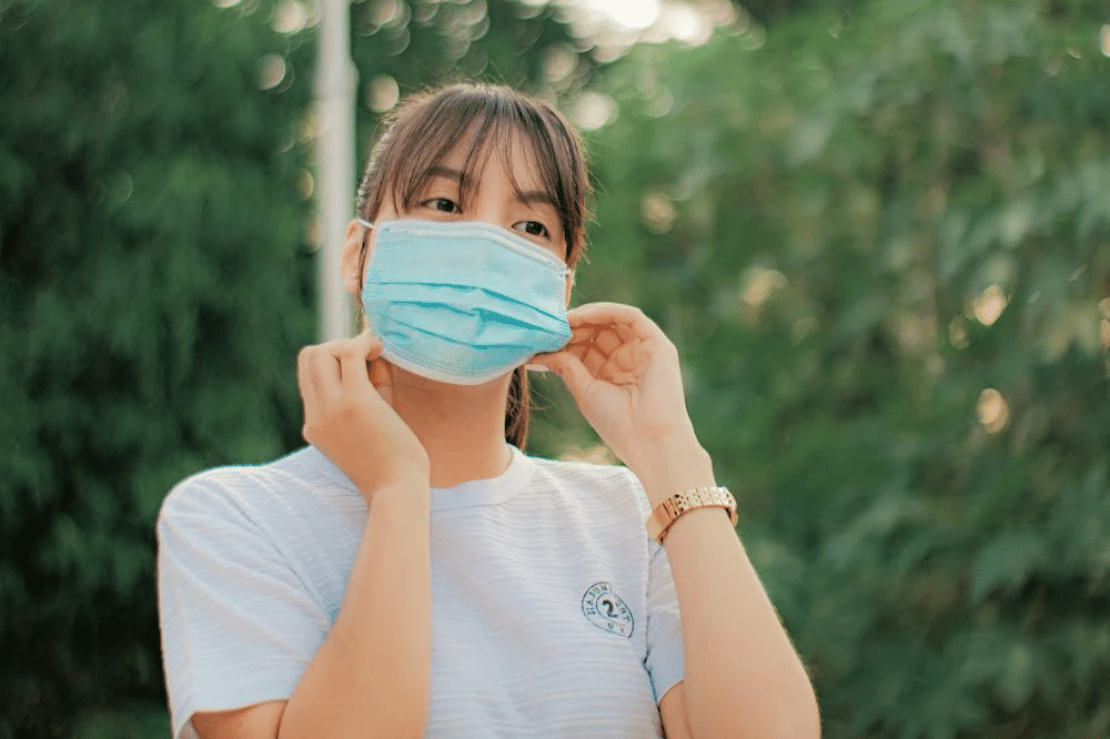 ilustrasi pakai masker