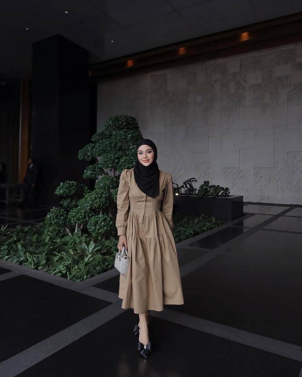 Gaya Hijab Aurel Hermansyah (2).jpg