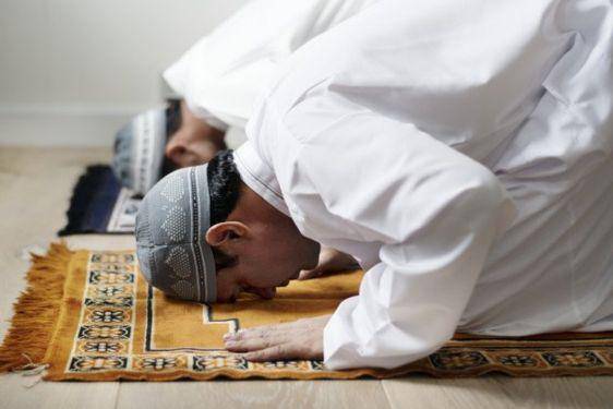 Apa Arti Allahummarzuqna Makhroja, Doa dalam Sujud Terakhir?
