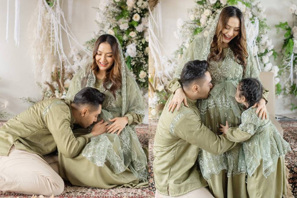Foto Artis Pamer Baby Bump saat Tasyakuran Kehamilan 6.png