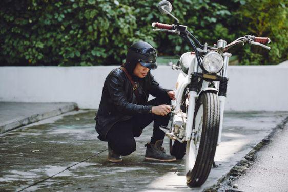 7 Ciri-ciri Motor Turun Mesin, Jika Dibiarkan Bisa Fatal!