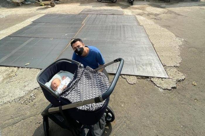 Stroller Anak Artis dengan Harga Fantastis 1.jpg