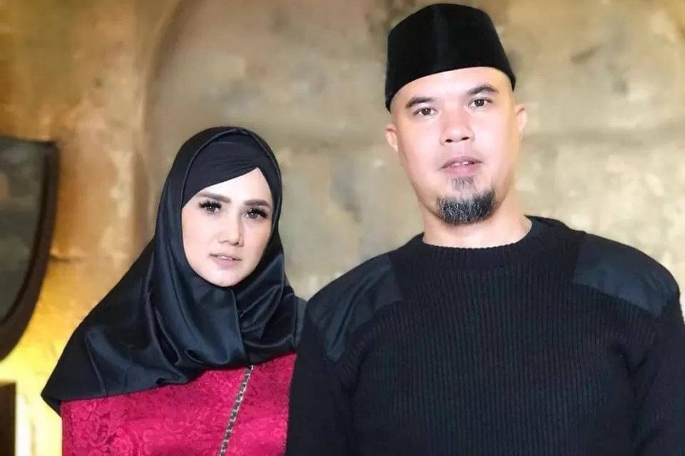 Kisah Cinta Mulan Jameela dan Ahmad Dhani 