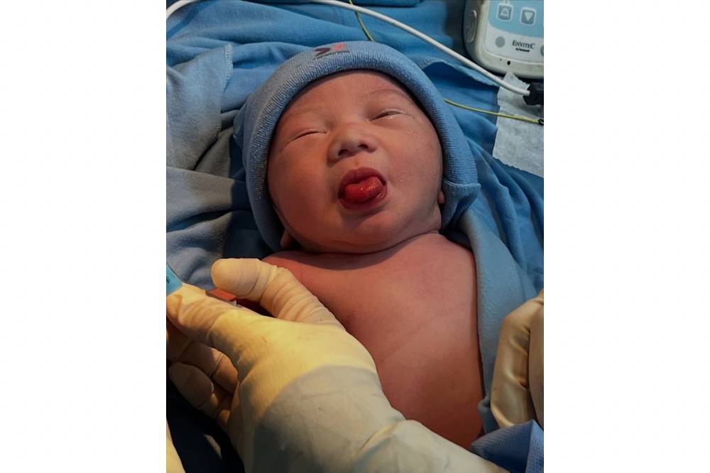 Foto Anak Ketiga Kesha Ratuliu dalam Berbagai Ekspresi 6.PNG